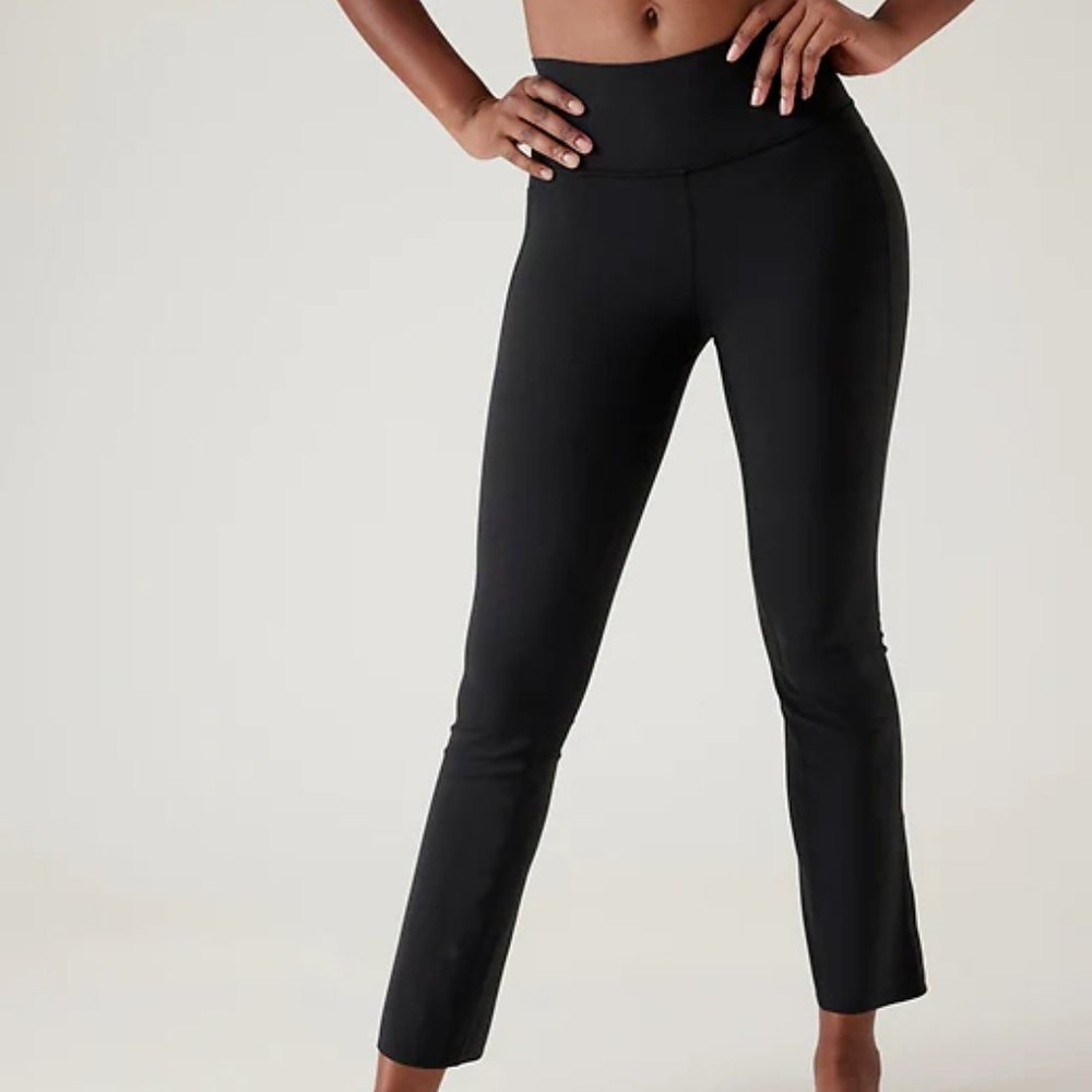 NWT Size XXS Athleta Transcend Stash Crop Straight Leg